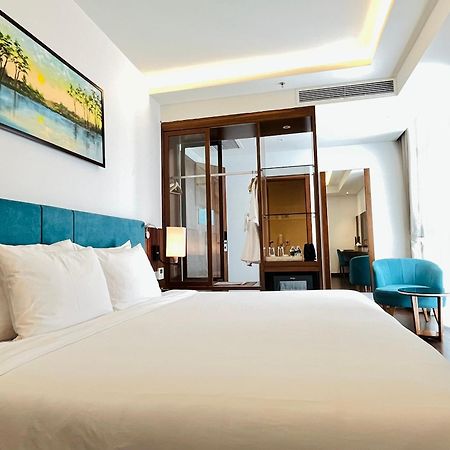 แม็กซิมิลัน ดานัง บีช โฮเต็ล Hotel ภายนอก รูปภาพ