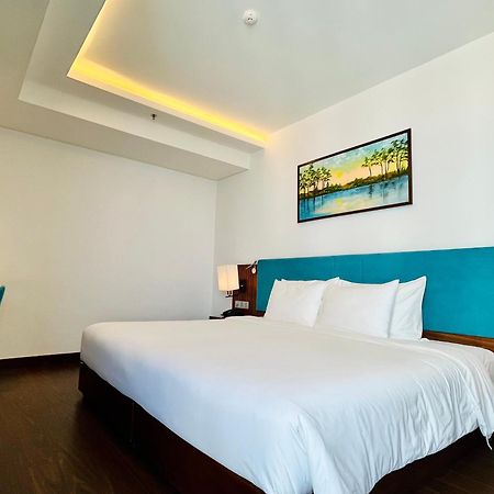 แม็กซิมิลัน ดานัง บีช โฮเต็ล Hotel ภายนอก รูปภาพ