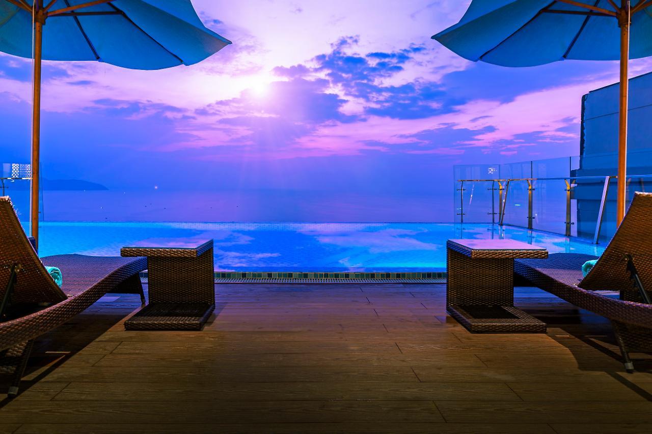 แม็กซิมิลัน ดานัง บีช โฮเต็ล Hotel ภายนอก รูปภาพ