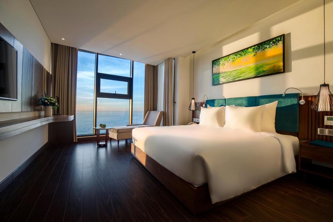 แม็กซิมิลัน ดานัง บีช โฮเต็ล Hotel ภายนอก รูปภาพ
