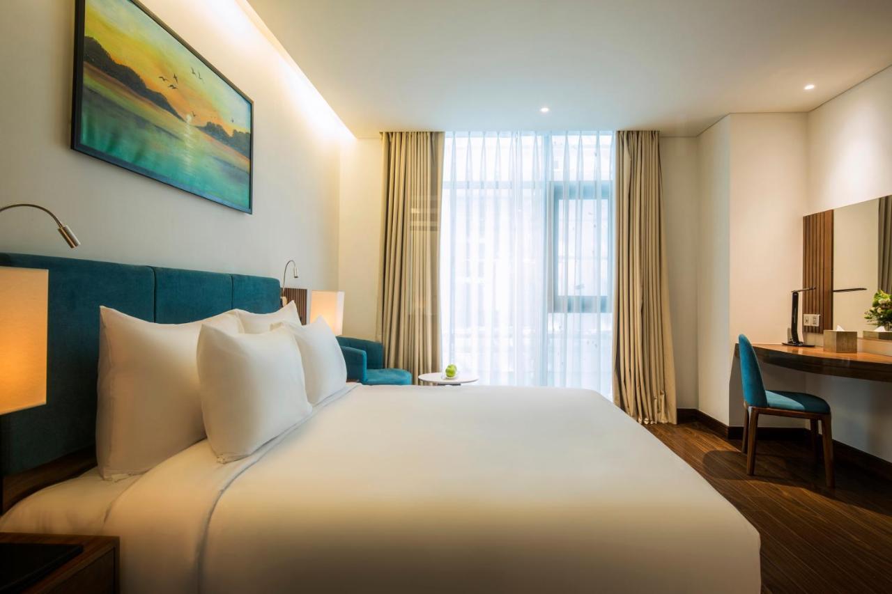 แม็กซิมิลัน ดานัง บีช โฮเต็ล Hotel ภายนอก รูปภาพ