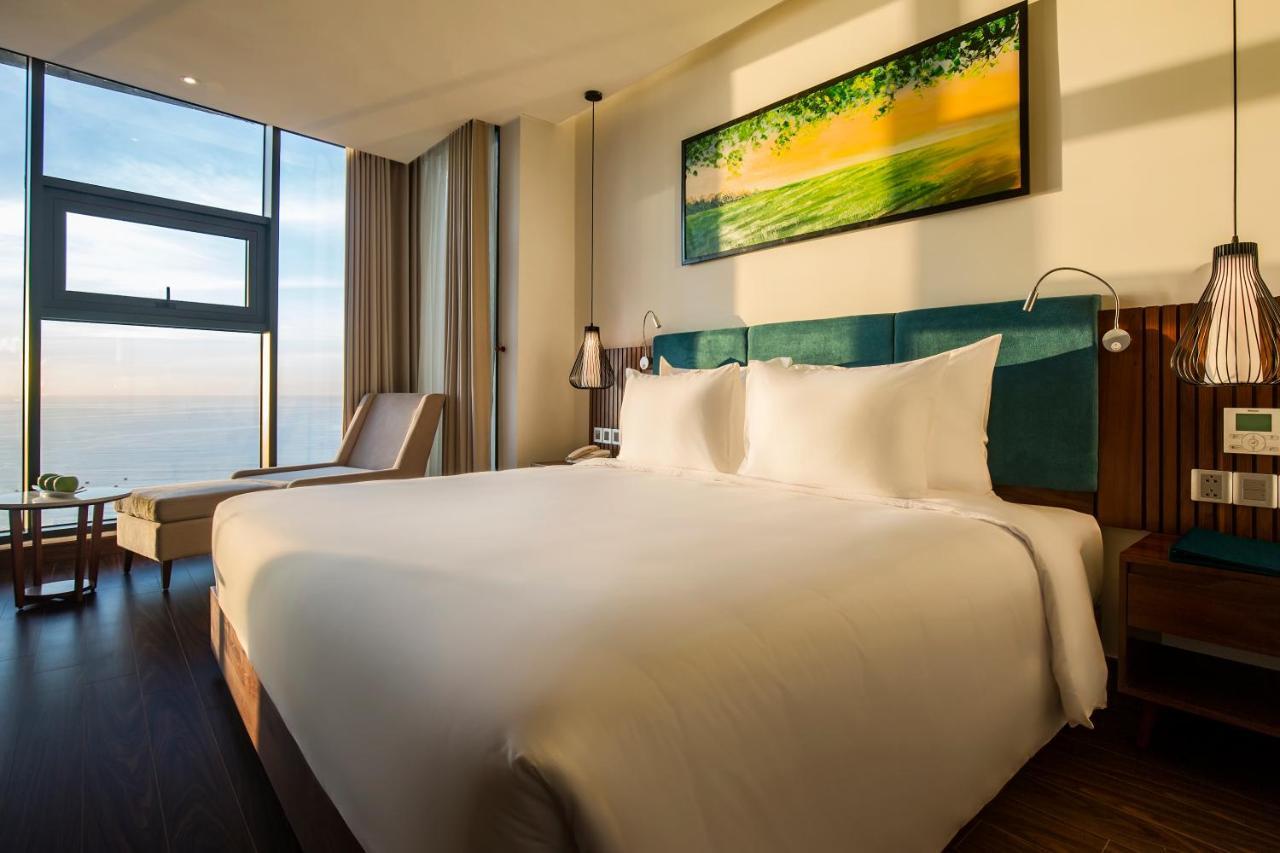 แม็กซิมิลัน ดานัง บีช โฮเต็ล Hotel ภายนอก รูปภาพ