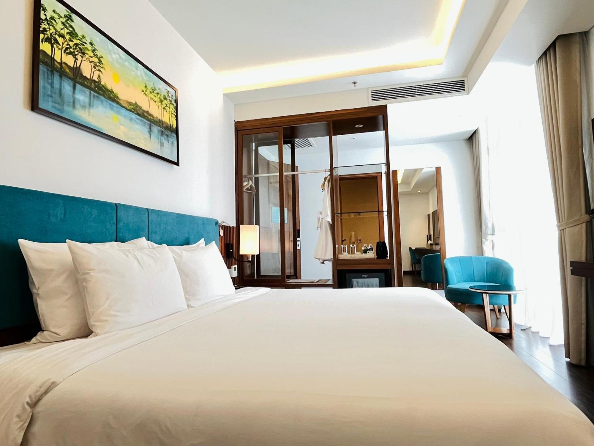 แม็กซิมิลัน ดานัง บีช โฮเต็ล Hotel ภายนอก รูปภาพ