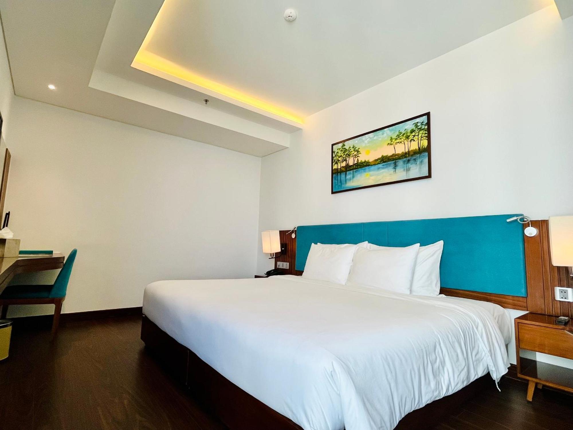 แม็กซิมิลัน ดานัง บีช โฮเต็ล Hotel ภายนอก รูปภาพ