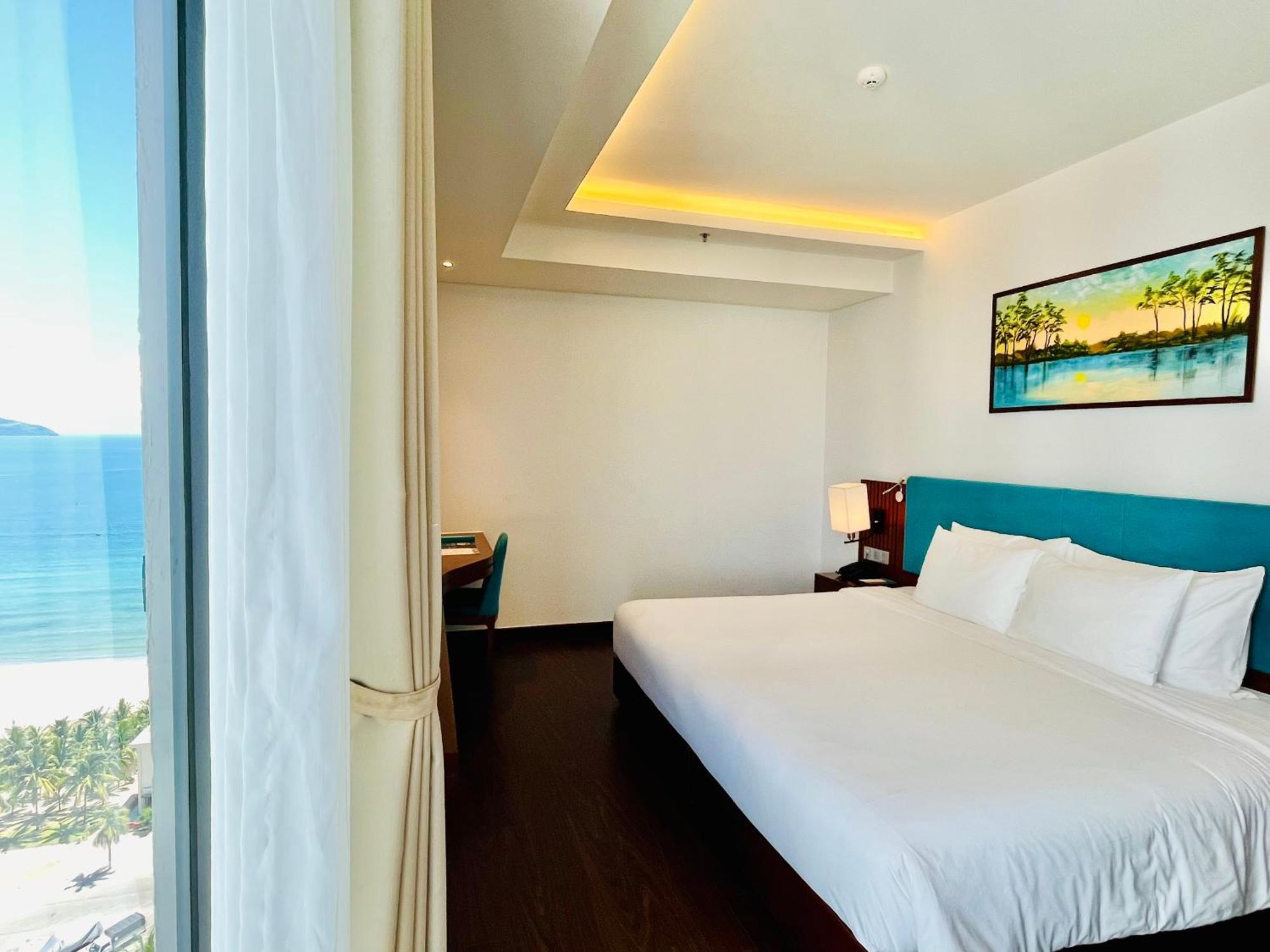 แม็กซิมิลัน ดานัง บีช โฮเต็ล Hotel ภายนอก รูปภาพ