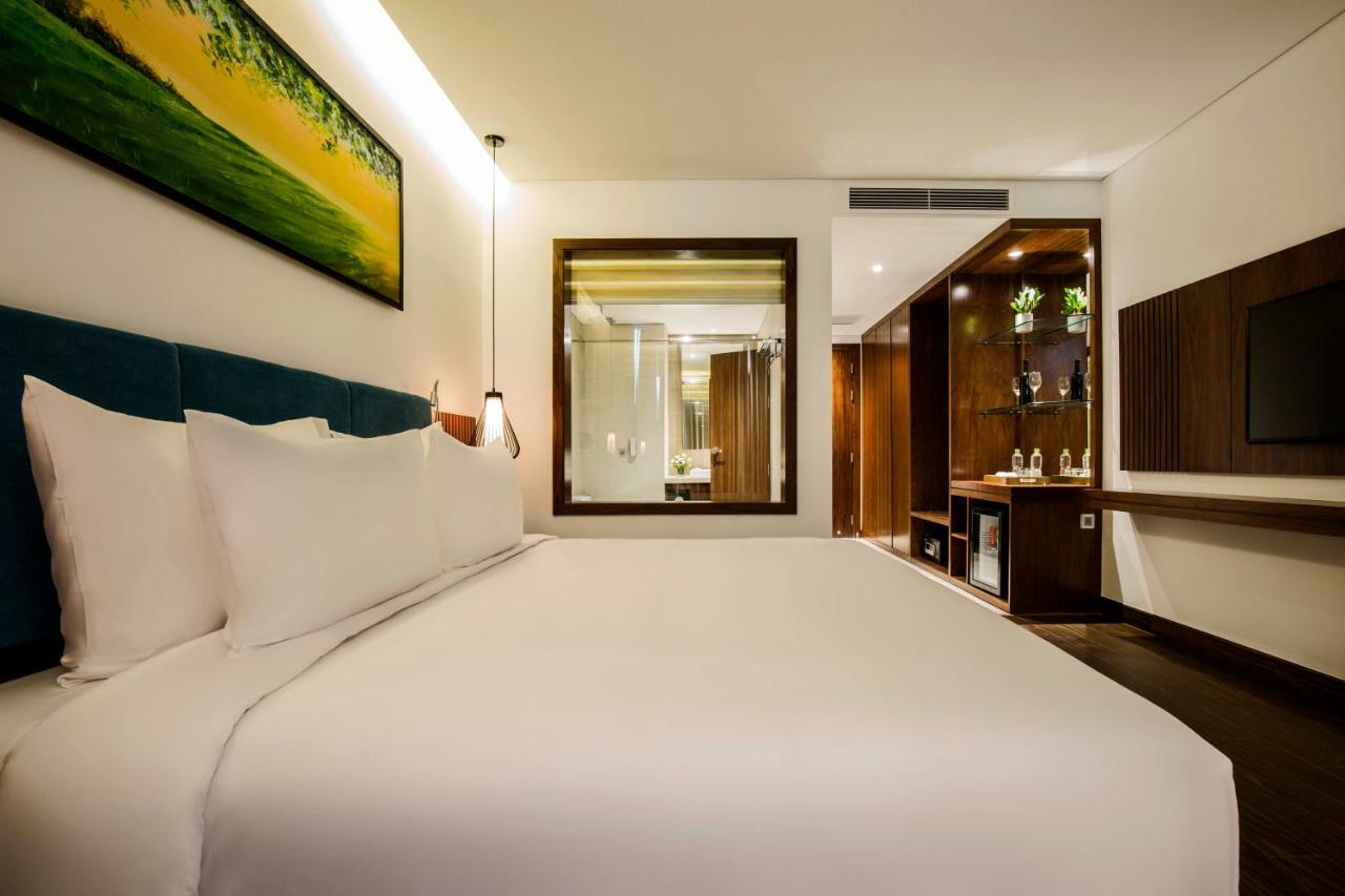 แม็กซิมิลัน ดานัง บีช โฮเต็ล Hotel ภายนอก รูปภาพ