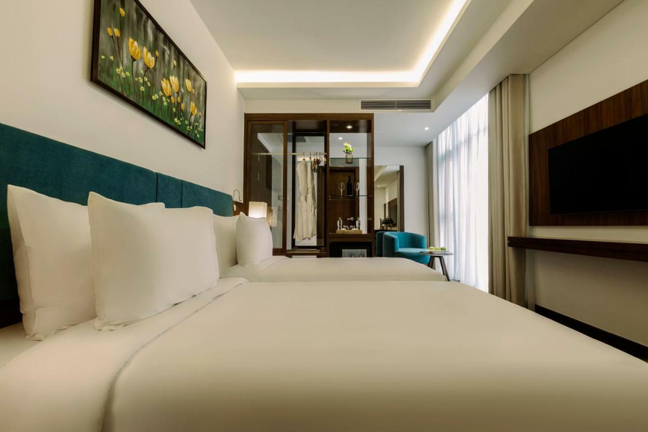 แม็กซิมิลัน ดานัง บีช โฮเต็ล Hotel ภายนอก รูปภาพ