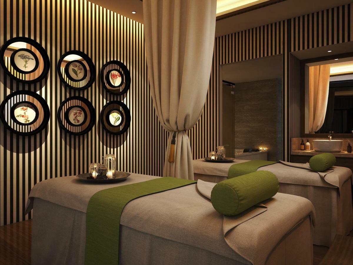แม็กซิมิลัน ดานัง บีช โฮเต็ล Hotel ภายนอก รูปภาพ
