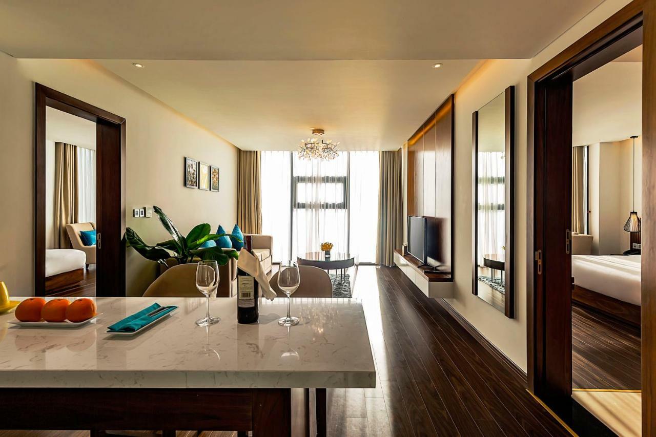 แม็กซิมิลัน ดานัง บีช โฮเต็ล Hotel ภายนอก รูปภาพ